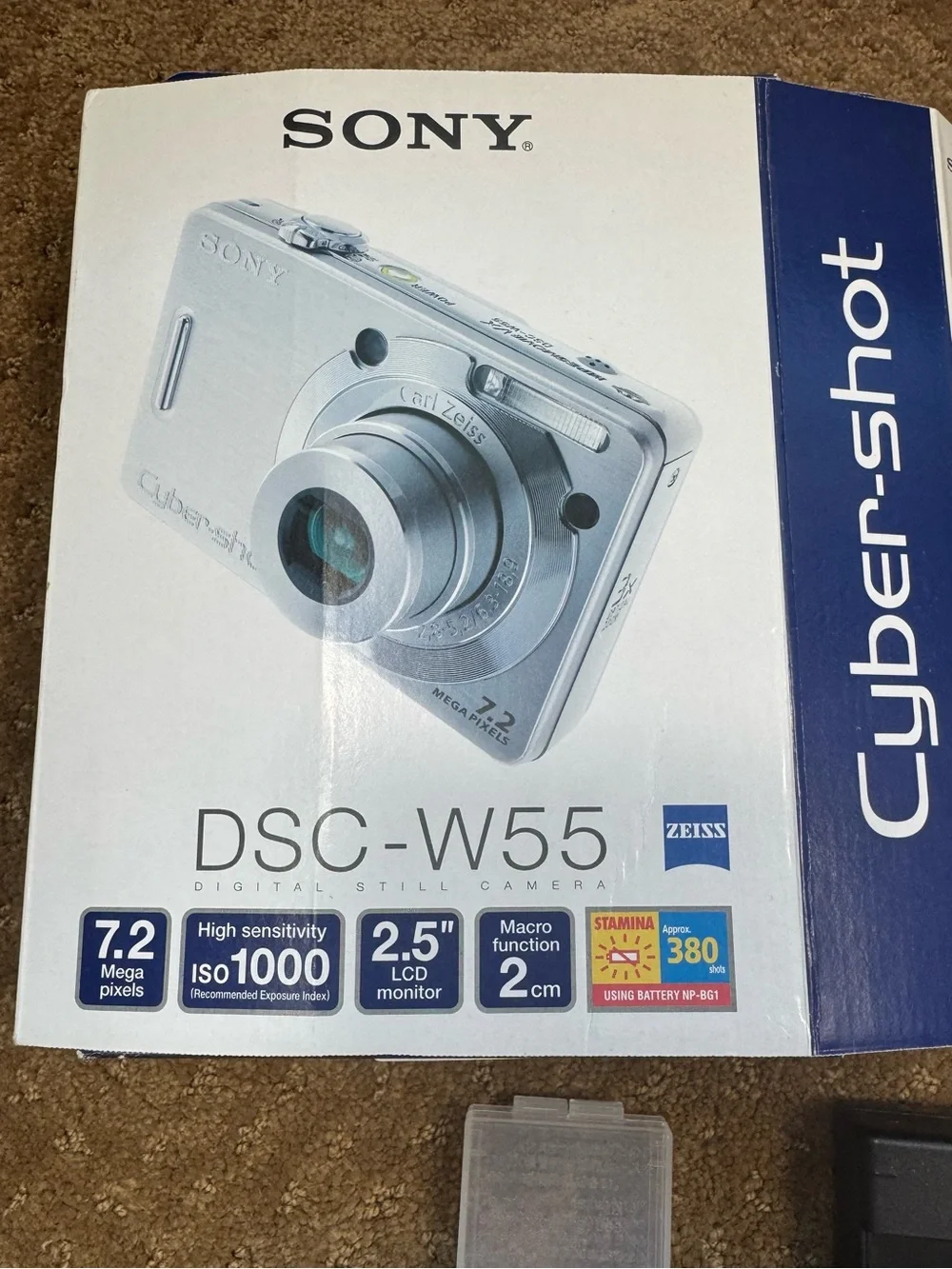 Sony Cyber-shot DSC-W55 digital still camera. - Picture 2 of 9